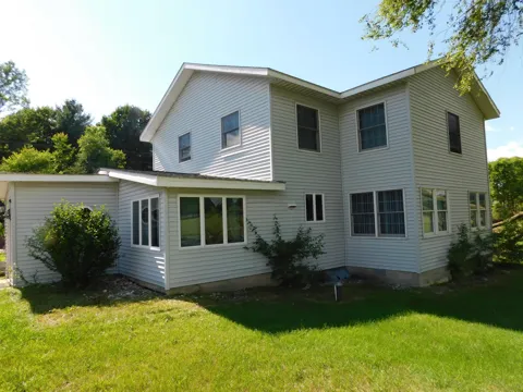 11518 Chippewa Highway