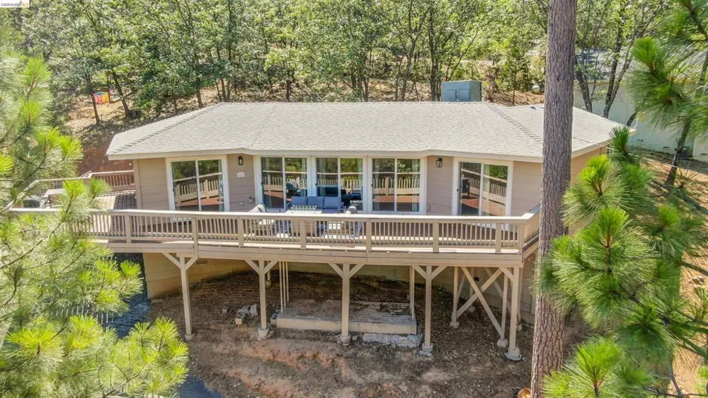 23984 Oxbow Ln South Sonora, CA 95370