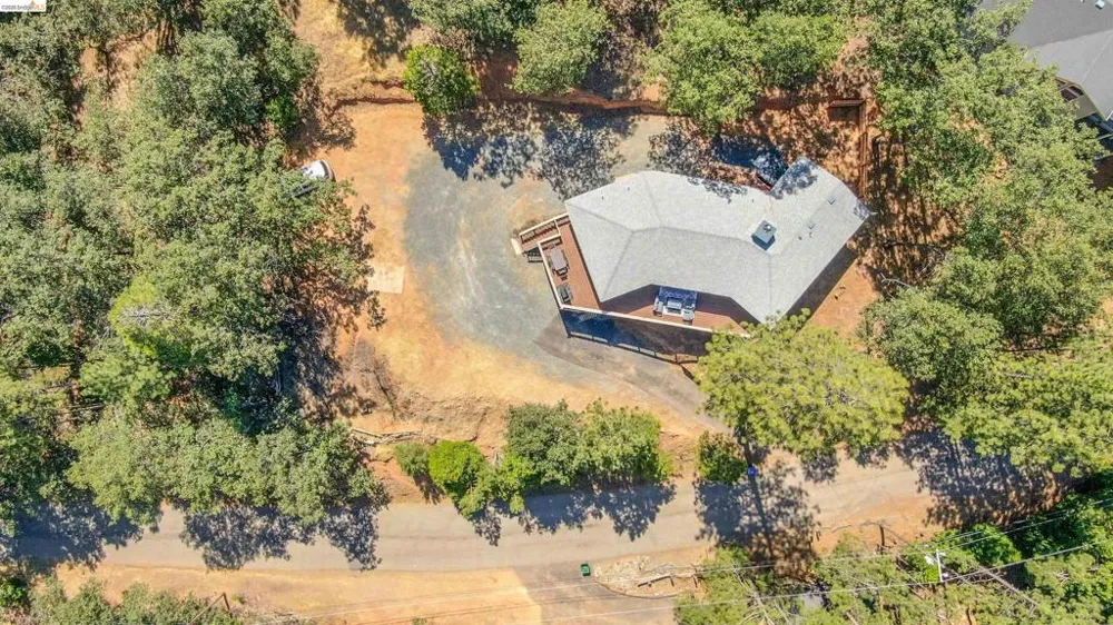 23984 Oxbow Ln South Sonora, CA 95370