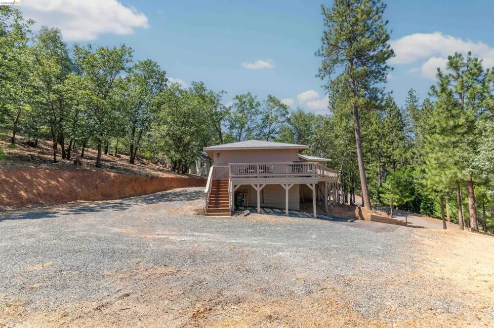23984 Oxbow Ln South Sonora, CA 95370