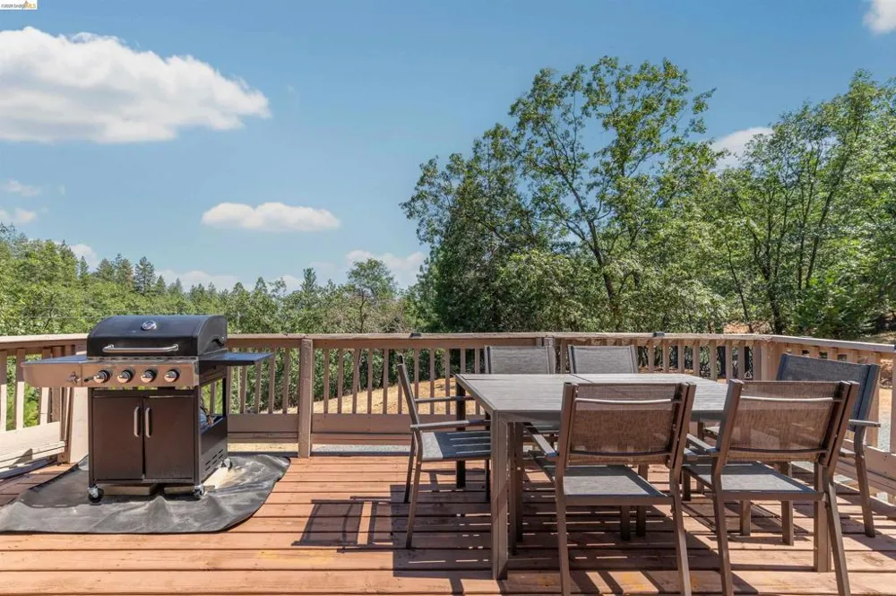 23984 Oxbow Ln South Sonora, CA 95370
