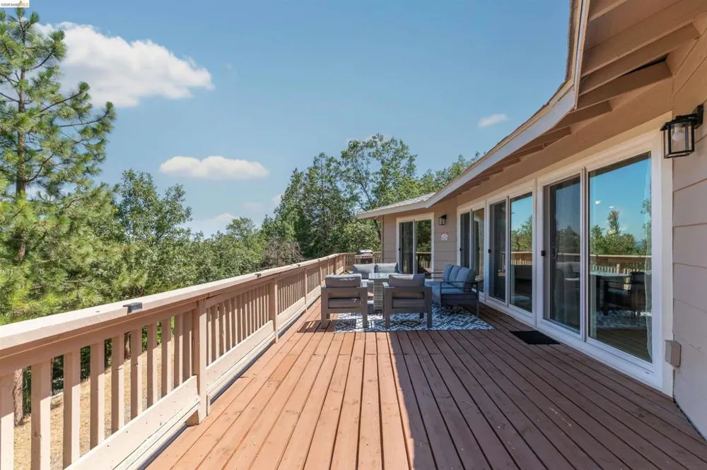 23984 Oxbow Ln South Sonora, CA 95370