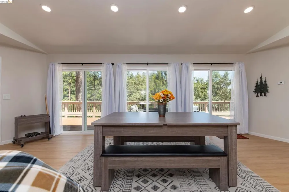23984 Oxbow Ln South Sonora, CA 95370