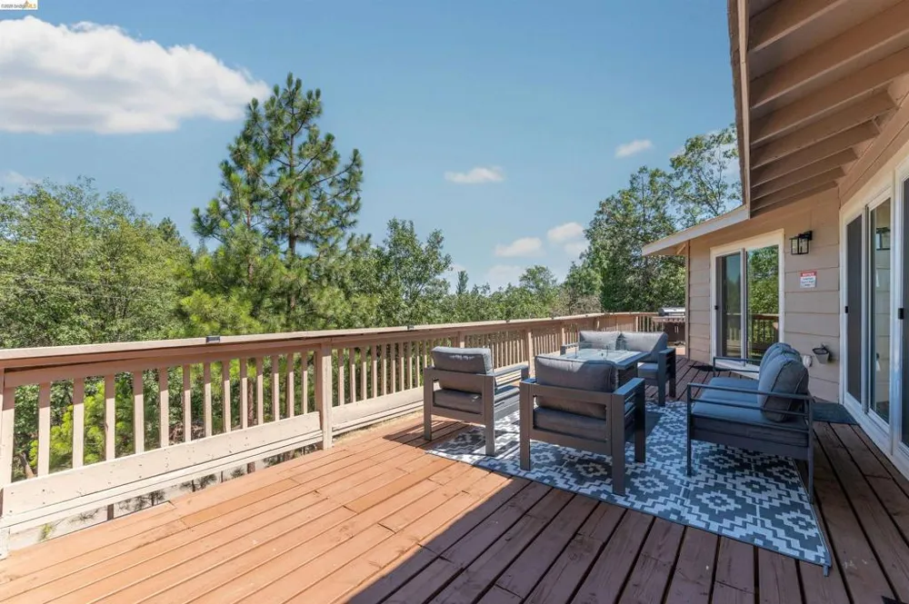 23984 Oxbow Ln South Sonora, CA 95370