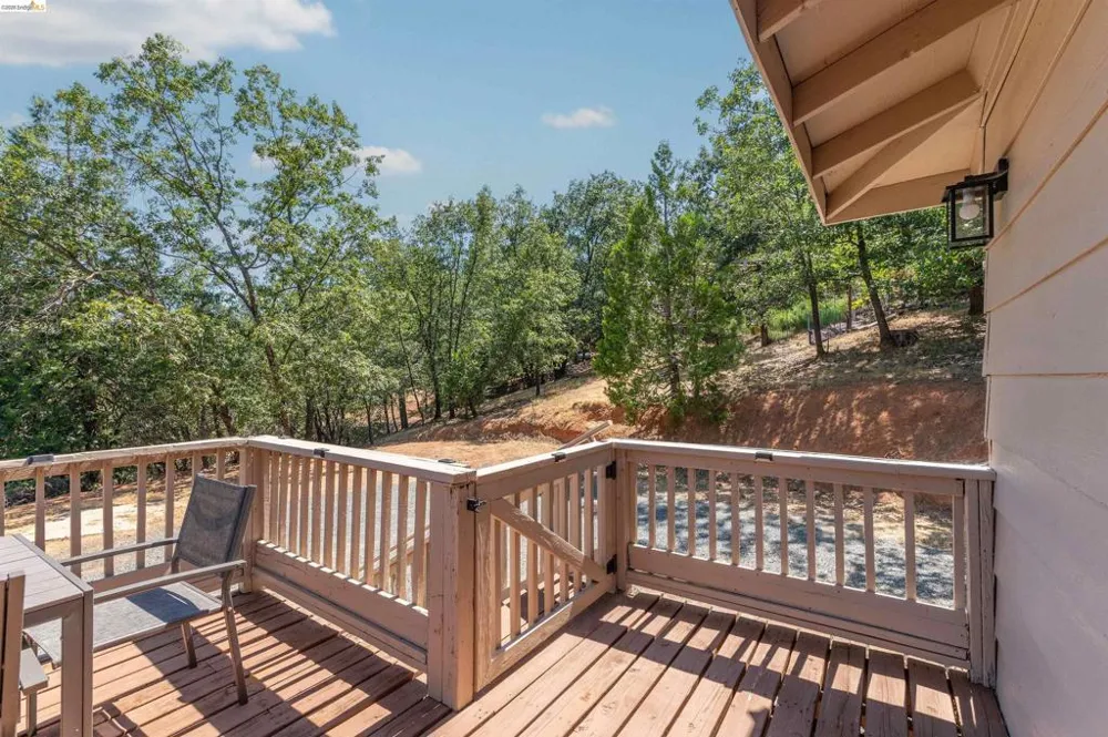 23984 Oxbow Ln South Sonora, CA 95370