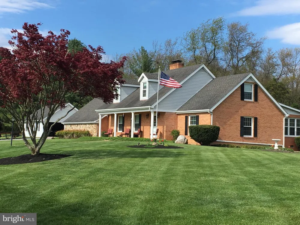 908 JONATHAN STREET Woodstock, VA 22664