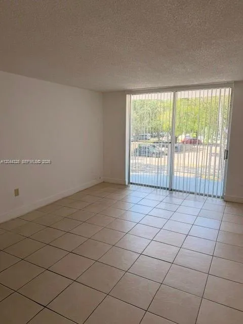498 NW 165th St Rd #D-204 Miami, FL 33169