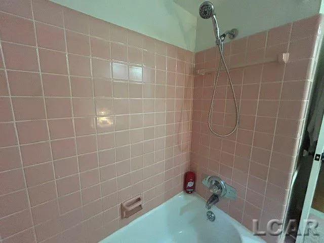 32080 W 9-Mile Road Farmington Hills City, MI 48336