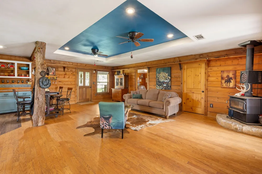 13494 County Road 2919 Eustace, TX 75124