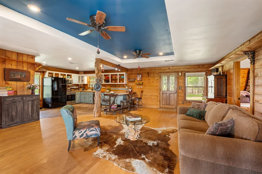 13494 County Road 2919 Eustace, TX 75124