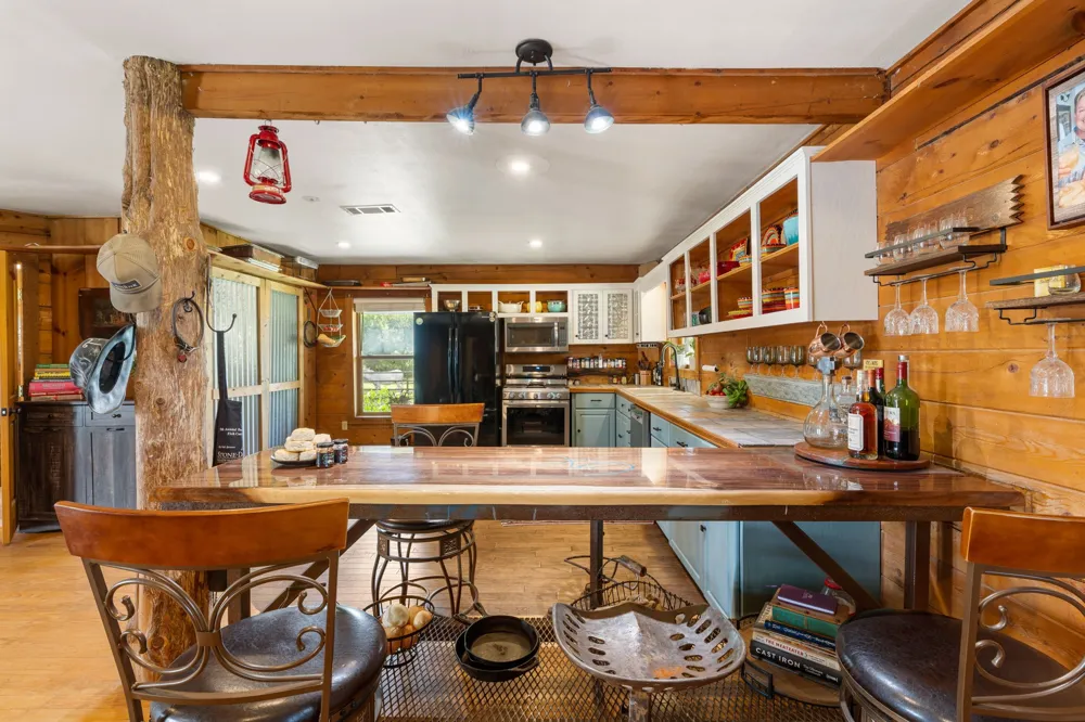 13494 County Road 2919 Eustace, TX 75124