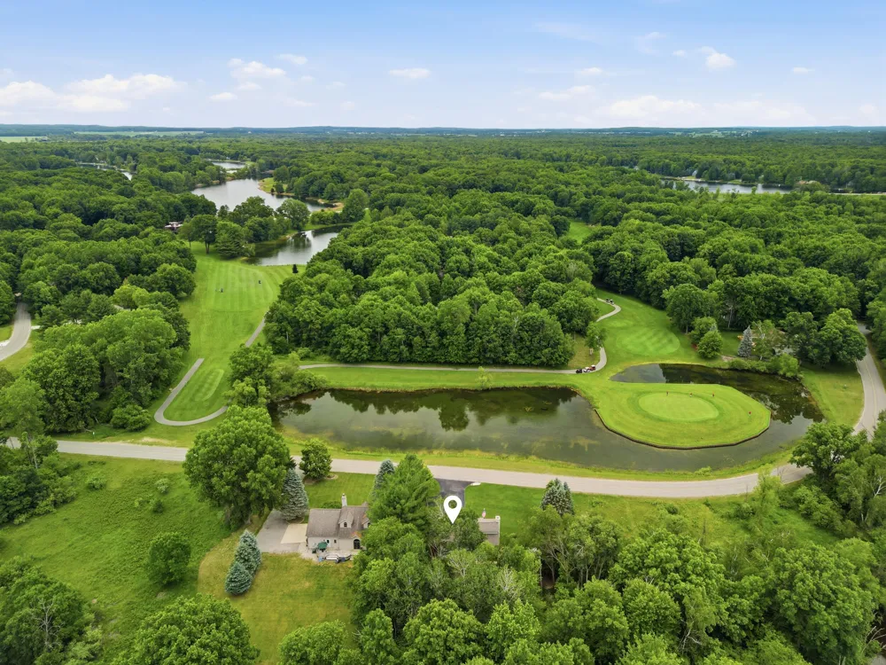 9551 Clubhouse Drive W Canadian Lakes, MI 49346