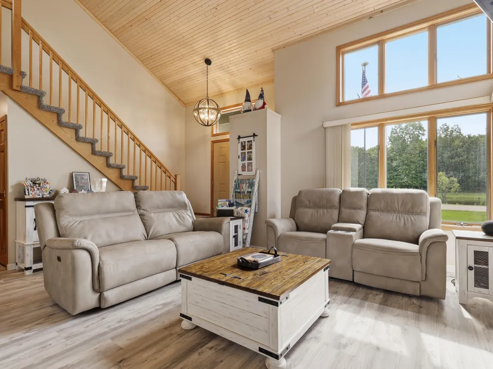 9551 Clubhouse Drive W Canadian Lakes, MI 49346