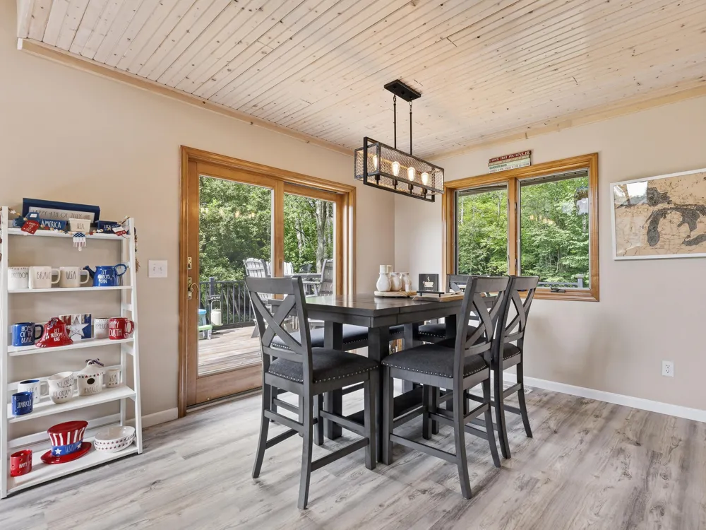 9551 Clubhouse Drive W Canadian Lakes, MI 49346