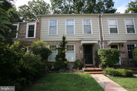 1724 DANA STREET