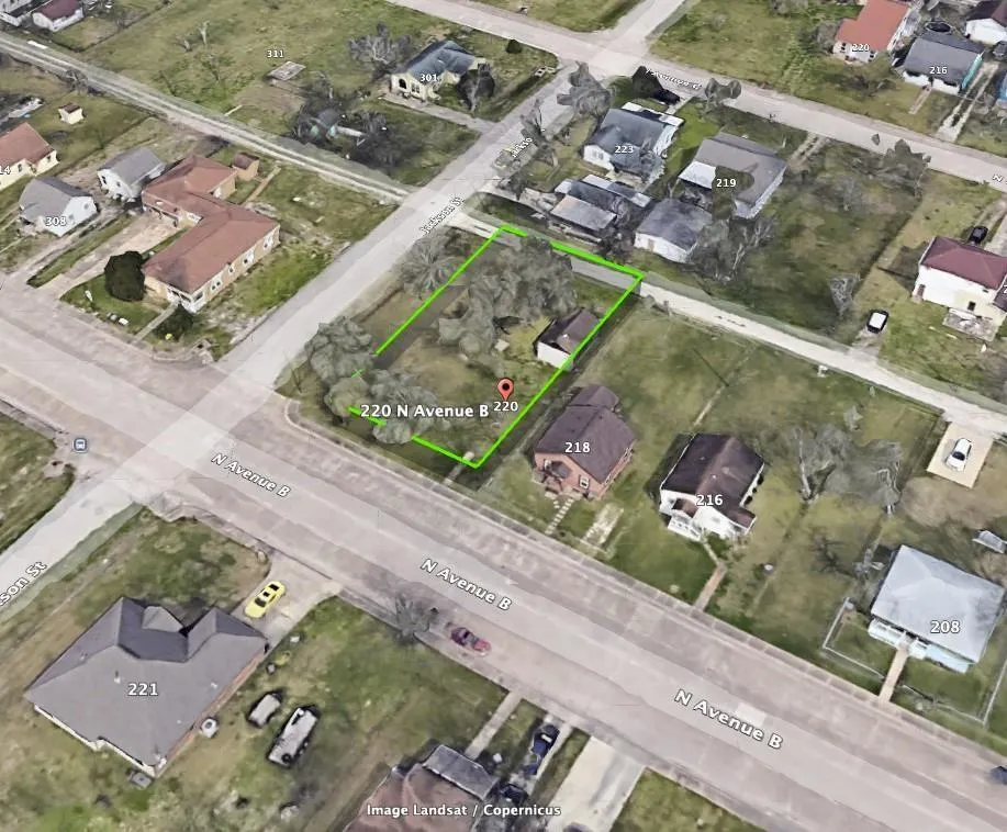 220 Avenue B Freeport, TX 77541