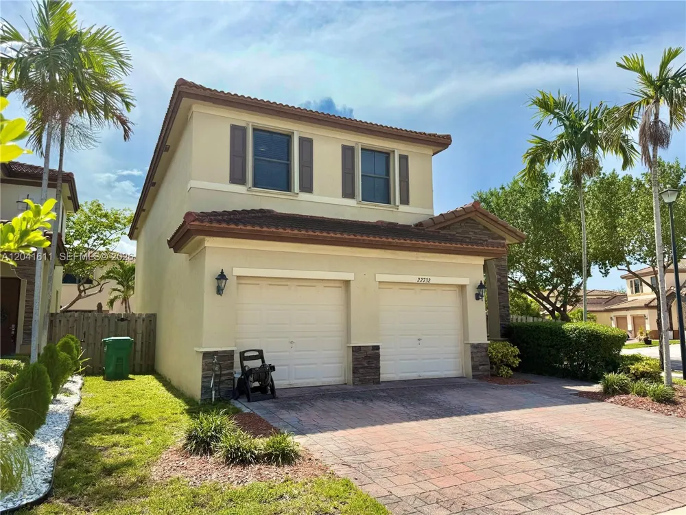 22732 SW 92nd Pl Cutler Bay, FL 33190