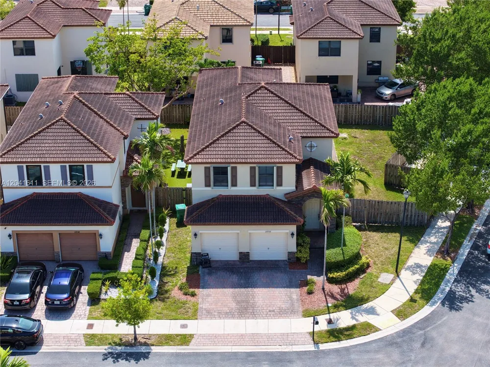 22732 SW 92nd Pl Cutler Bay, FL 33190