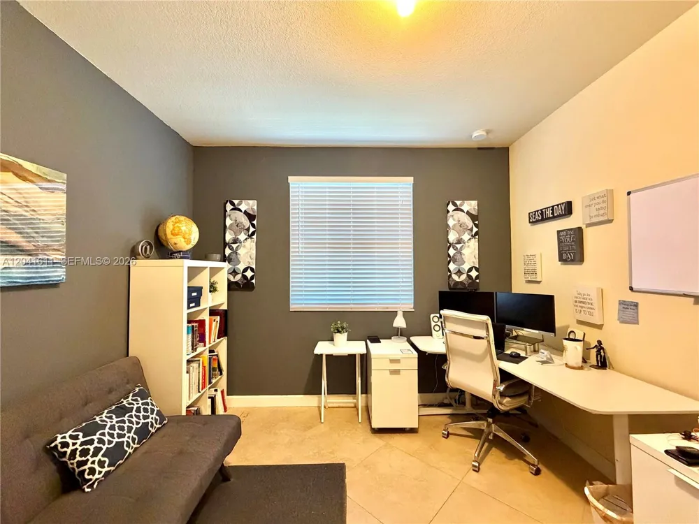 22732 SW 92nd Pl Cutler Bay, FL 33190