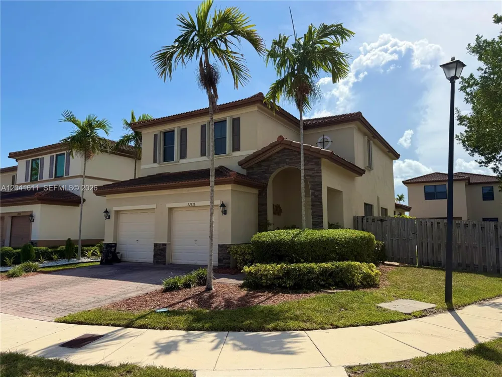 22732 SW 92nd Pl Cutler Bay, FL 33190