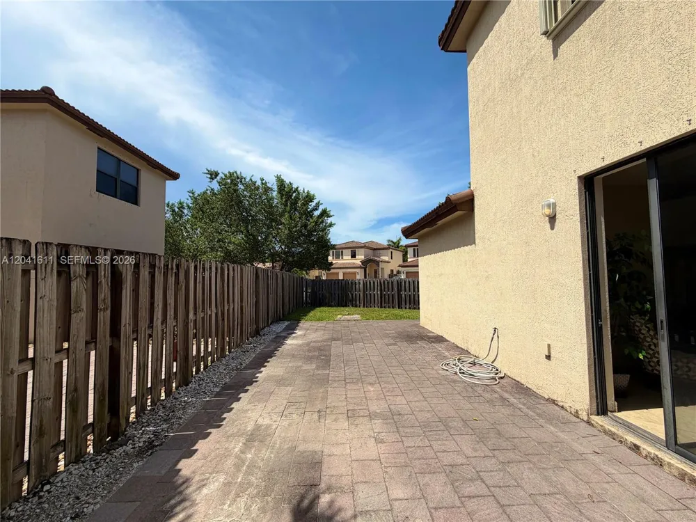 22732 SW 92nd Pl Cutler Bay, FL 33190