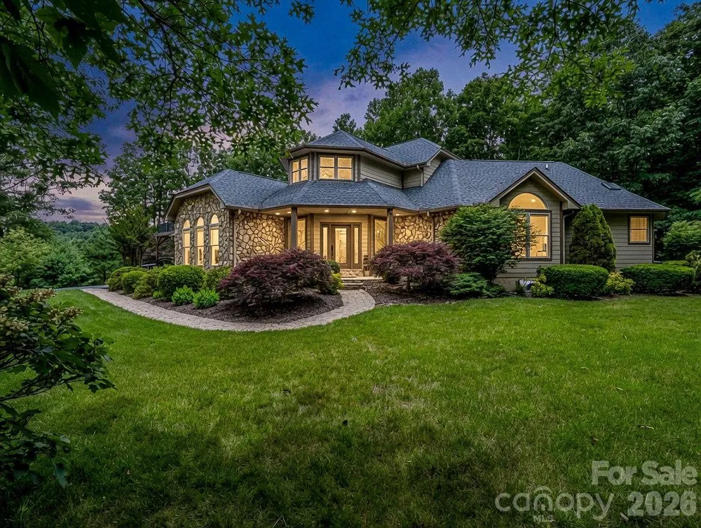 131 Arcadia Falls Way Black Mountain, NC 28711