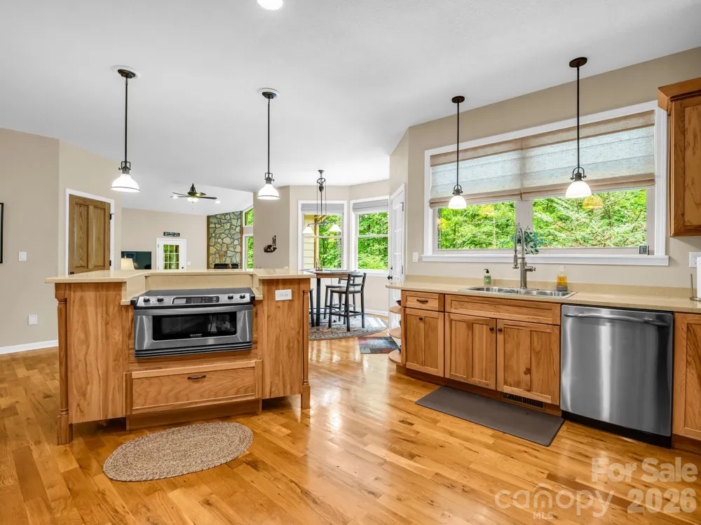 131 Arcadia Falls Way Black Mountain, NC 28711