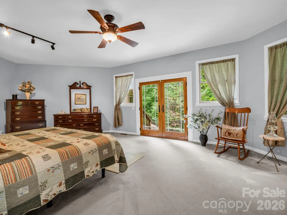 131 Arcadia Falls Way Black Mountain, NC 28711