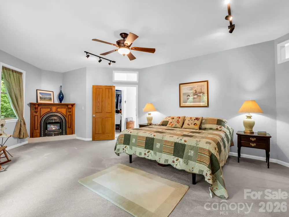 131 Arcadia Falls Way Black Mountain, NC 28711