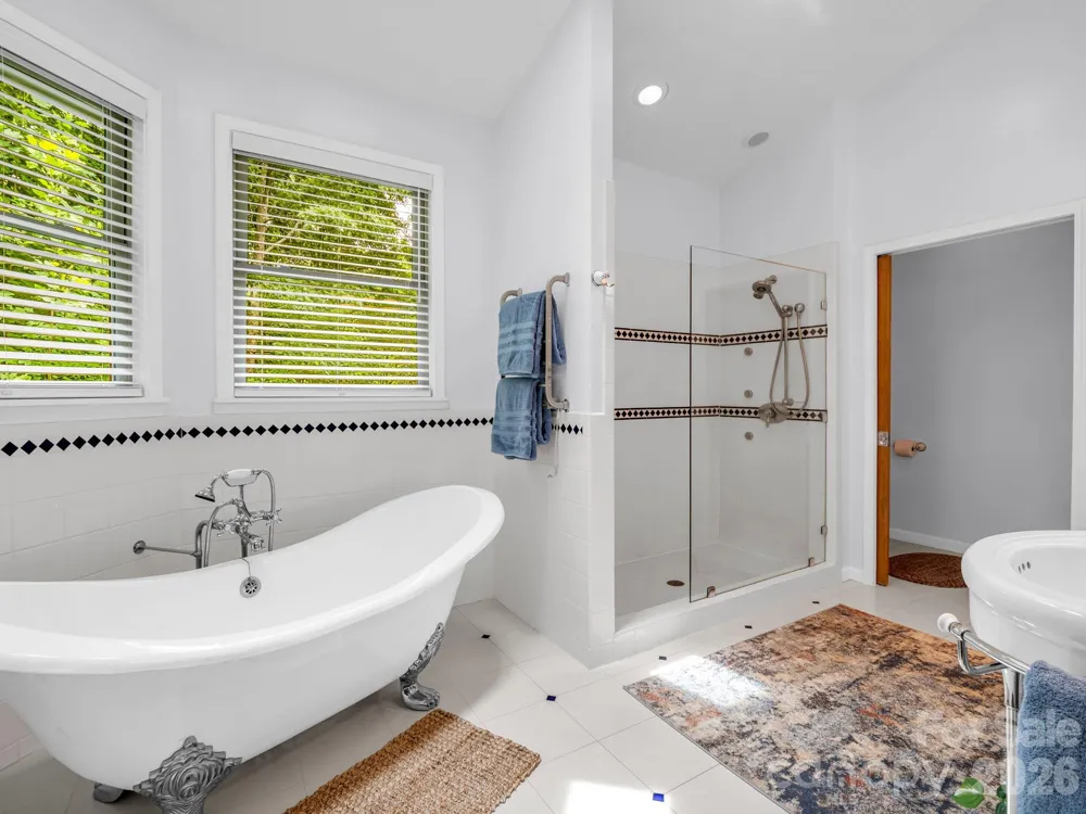 131 Arcadia Falls Way Black Mountain, NC 28711