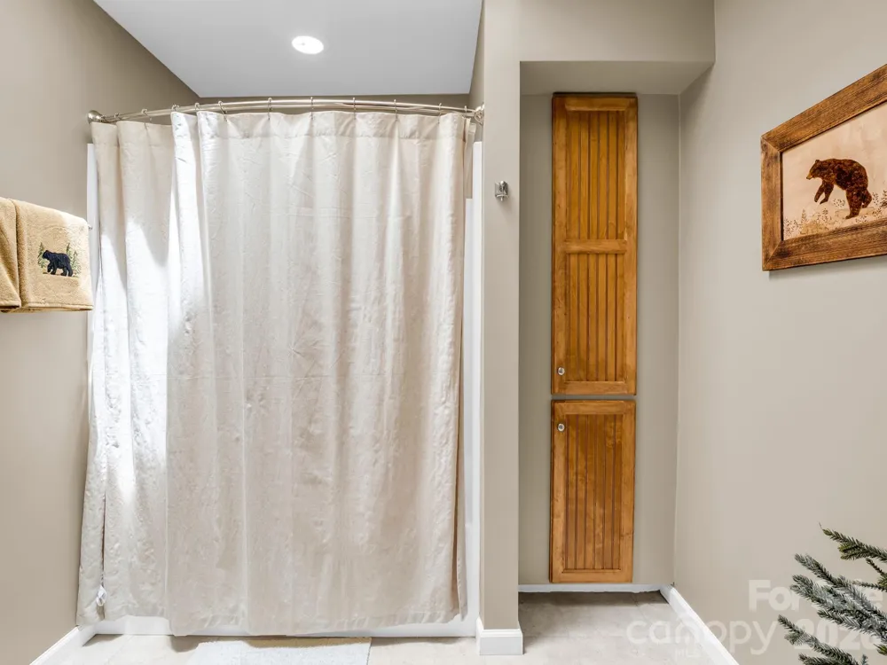 131 Arcadia Falls Way Black Mountain, NC 28711