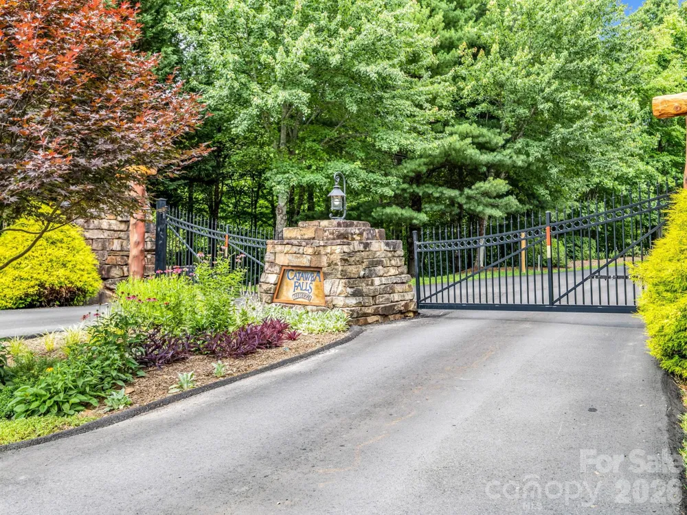 131 Arcadia Falls Way Black Mountain, NC 28711