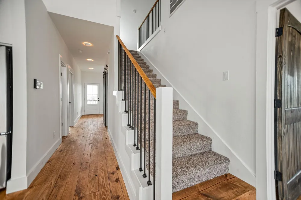 809 W Taylor Avenue Port O Connor, TX 77982