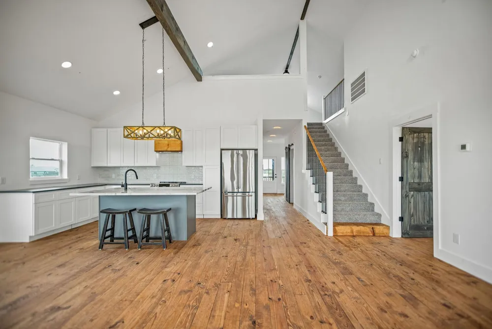 809 W Taylor Avenue Port O Connor, TX 77982