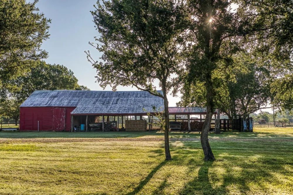 20755 Holle Lane Washington, TX 77880