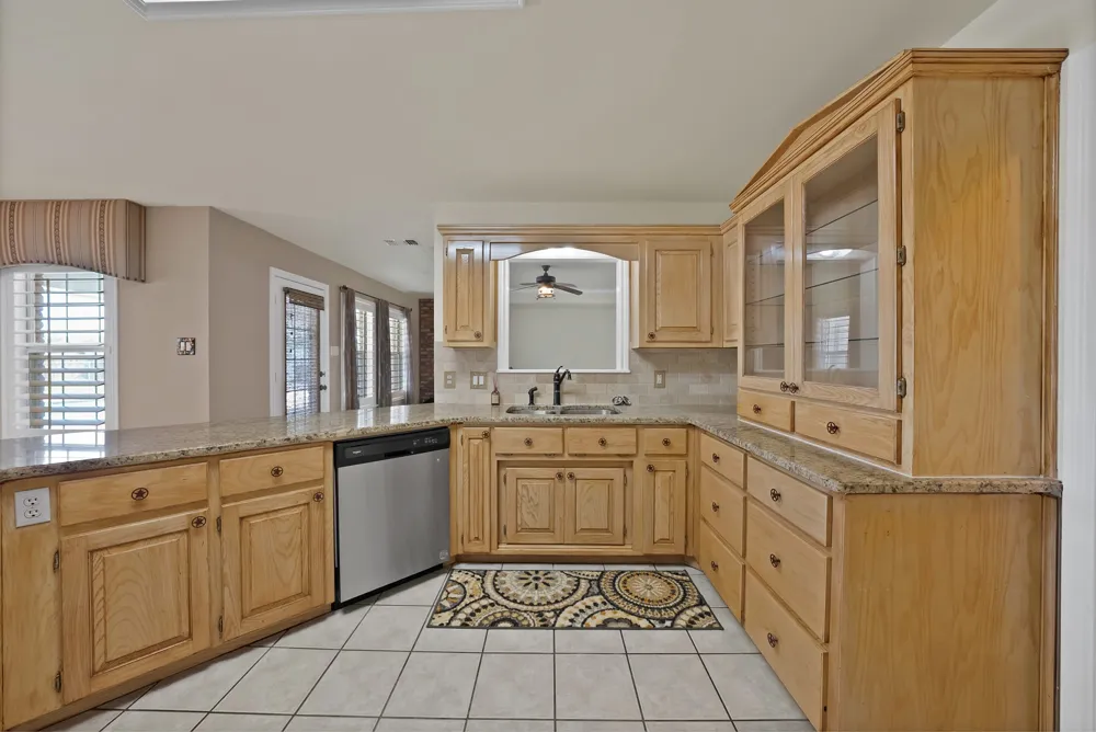 1815 Newport Road Weatherford, TX 76086
