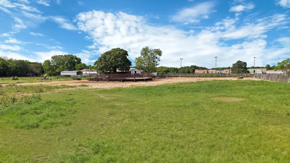 1815 Newport Road Weatherford, TX 76086