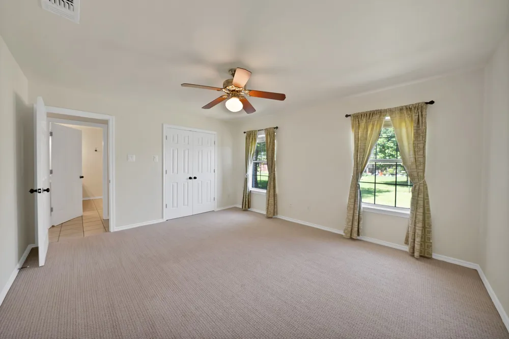 1815 Newport Road Weatherford, TX 76086