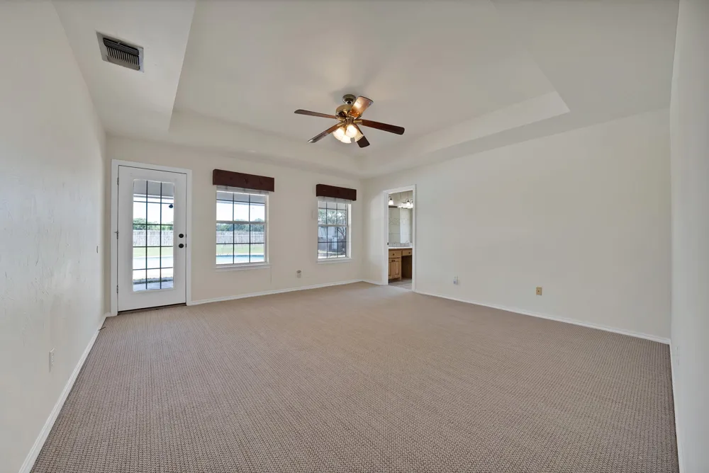1815 Newport Road Weatherford, TX 76086