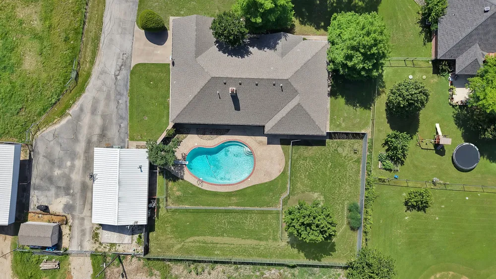 1815 Newport Road Weatherford, TX 76086