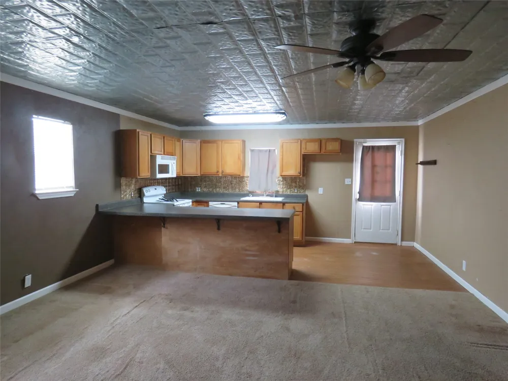 1815 Newport Road Weatherford, TX 76086