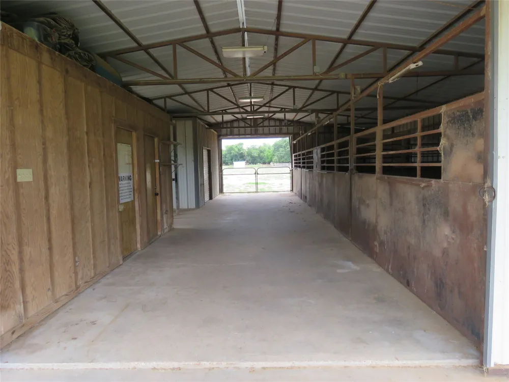 1815 Newport Road Weatherford, TX 76086