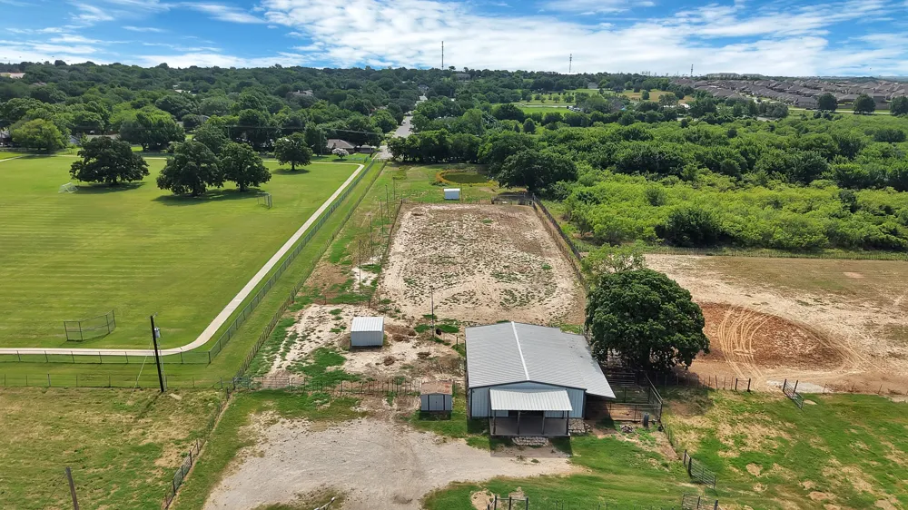 1815 Newport Road Weatherford, TX 76086