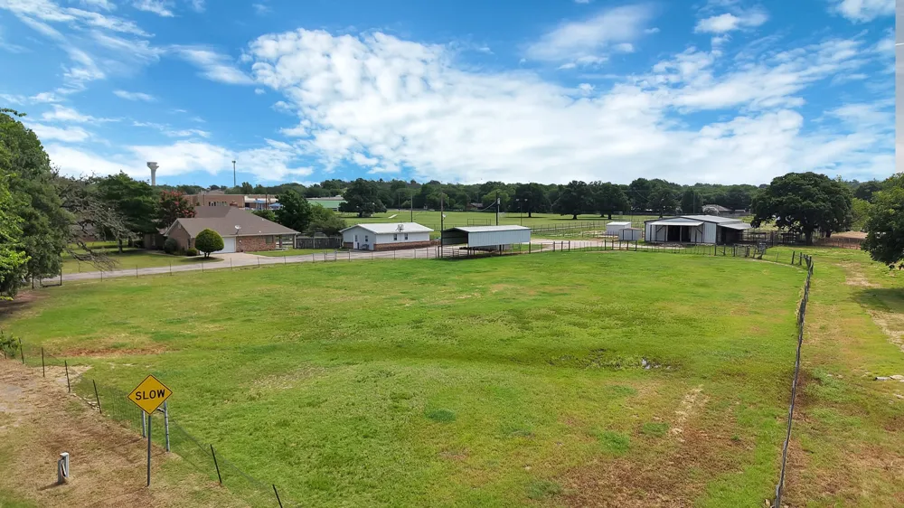 1815 Newport Road Weatherford, TX 76086