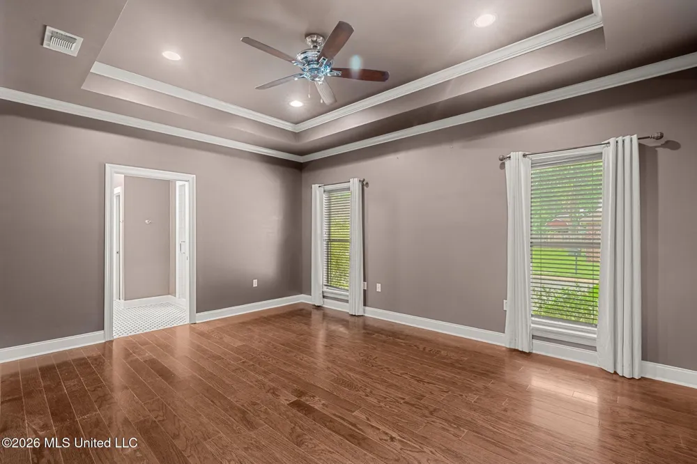 88 Avondale Circle Hattiesburg, MS 39402