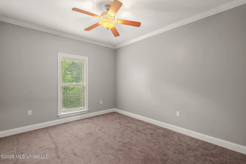 88 Avondale Circle Hattiesburg, MS 39402