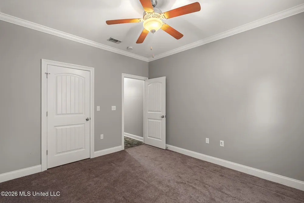 88 Avondale Circle Hattiesburg, MS 39402