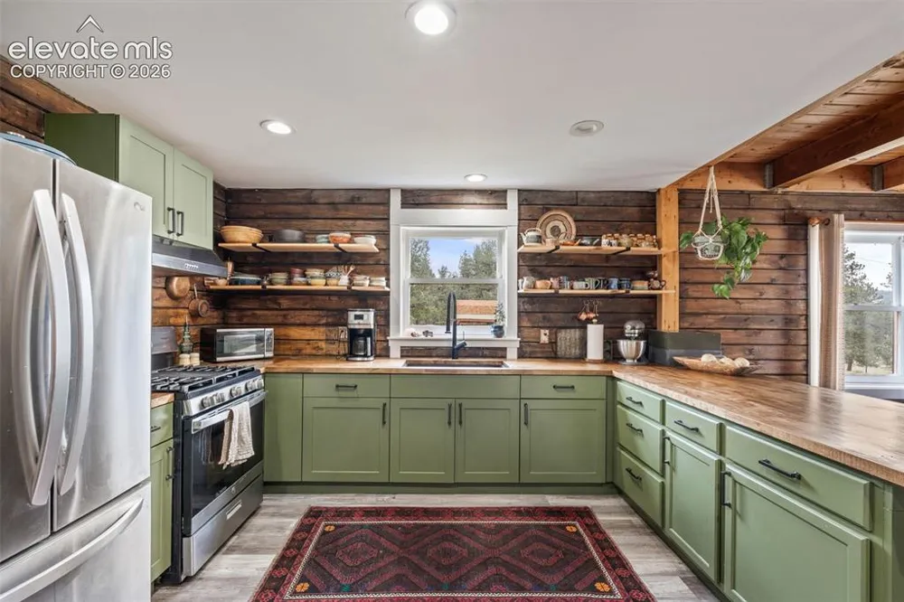 475 Sioux Road Florissant, CO 80816