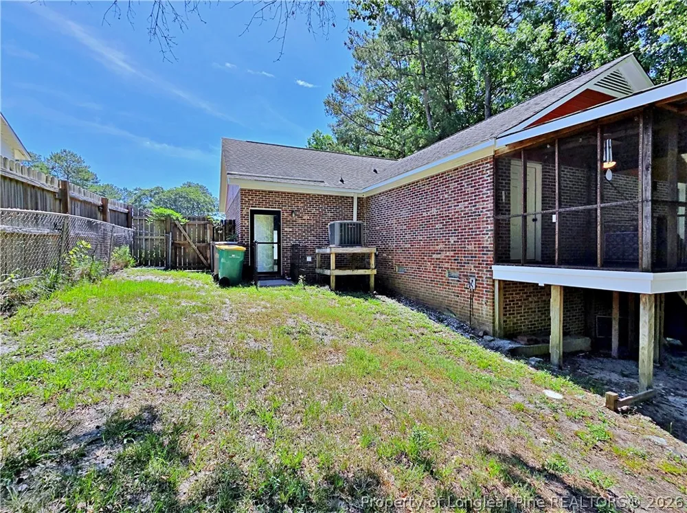4122 Mill Bridge Road Hope Mills, NC 28348