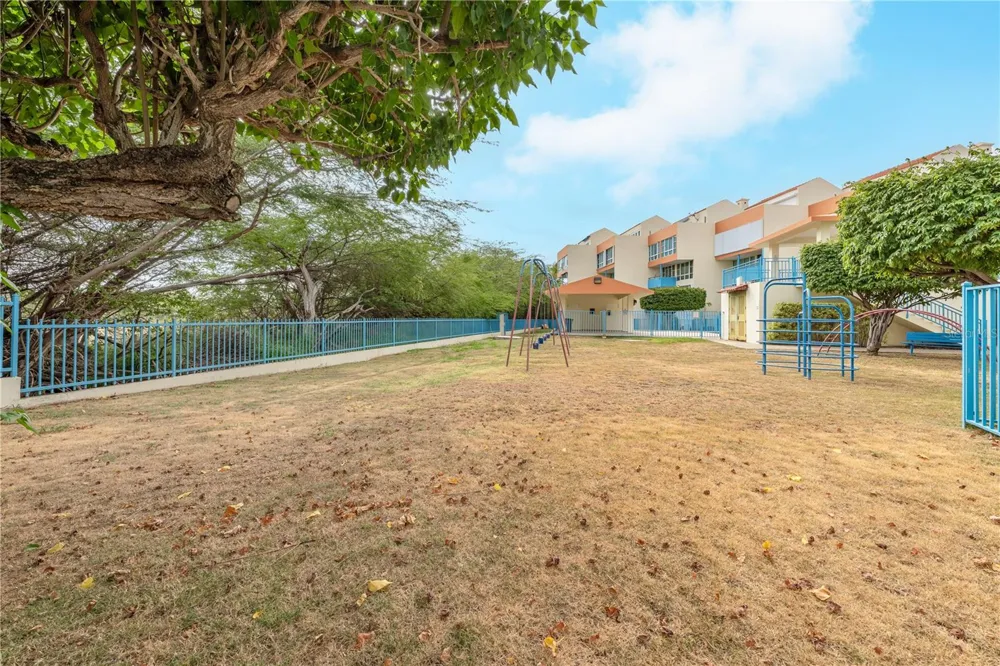 SR-3301 km 2.8 interior VISTAMAR EL COMBATE CONDOMINIUM BEACH #410 C Cabo Rojo, PR 00623